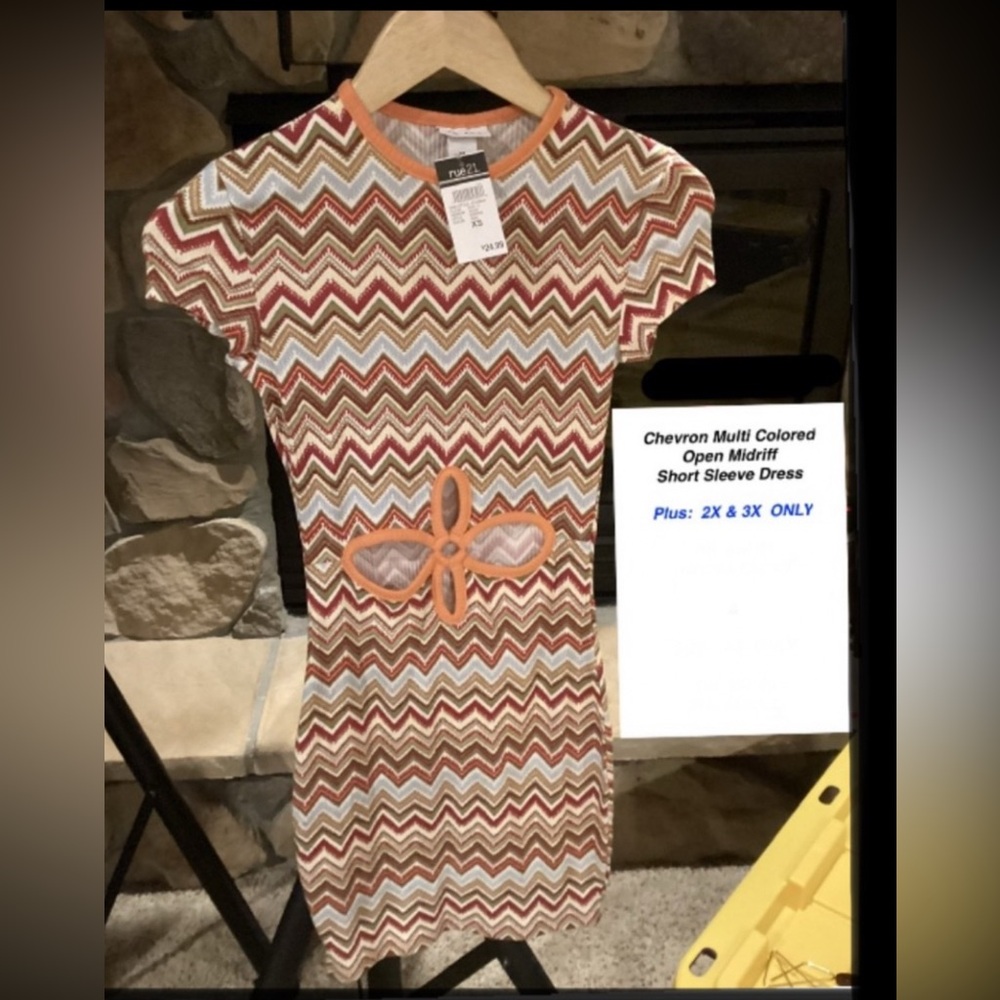 🐣  PLUS ~ Chevron Multi Color Open Midriff Dress ~ NWT